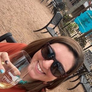 Meet your Posher, Cortney